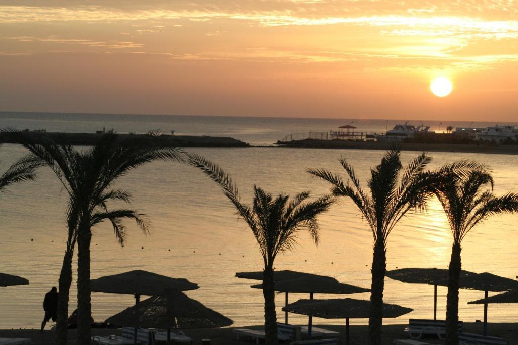 Emerald Aqua Park City Hotel Hurghada Exterior photo